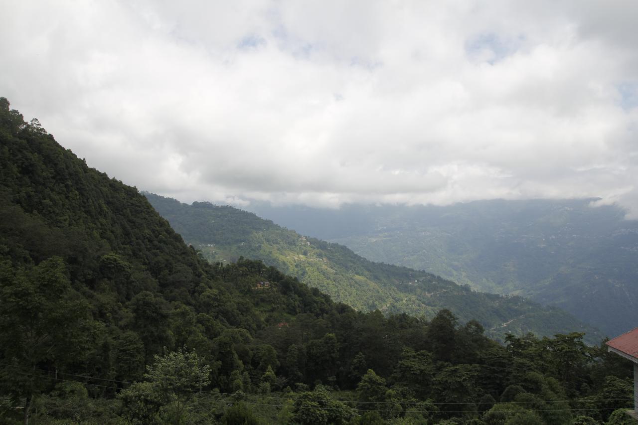Vamoose Mandarin Village Resort Rinchenpong Exteriör bild